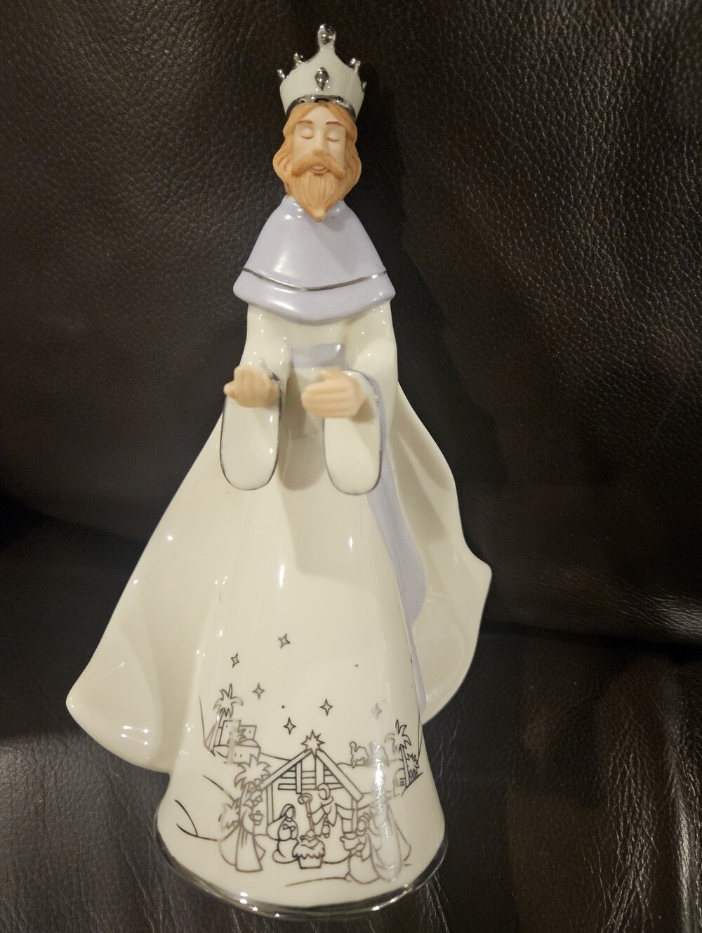 Hawthorne Village-Silver Blessings Nativity-King Balthazar- Missing Globe